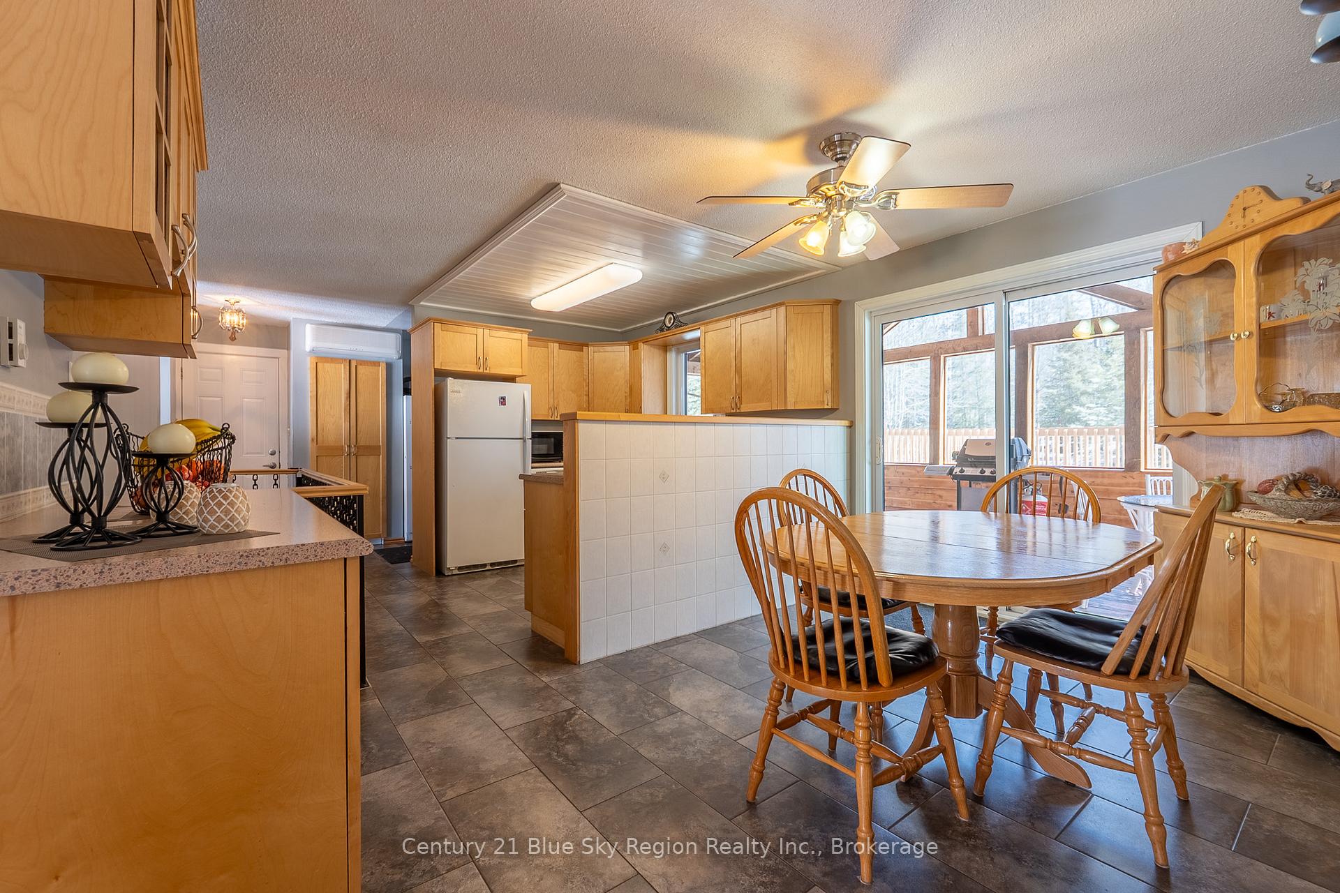 Photo 20 of 98 Meadow Drive, East Ferris, Corbeil — HOMEH