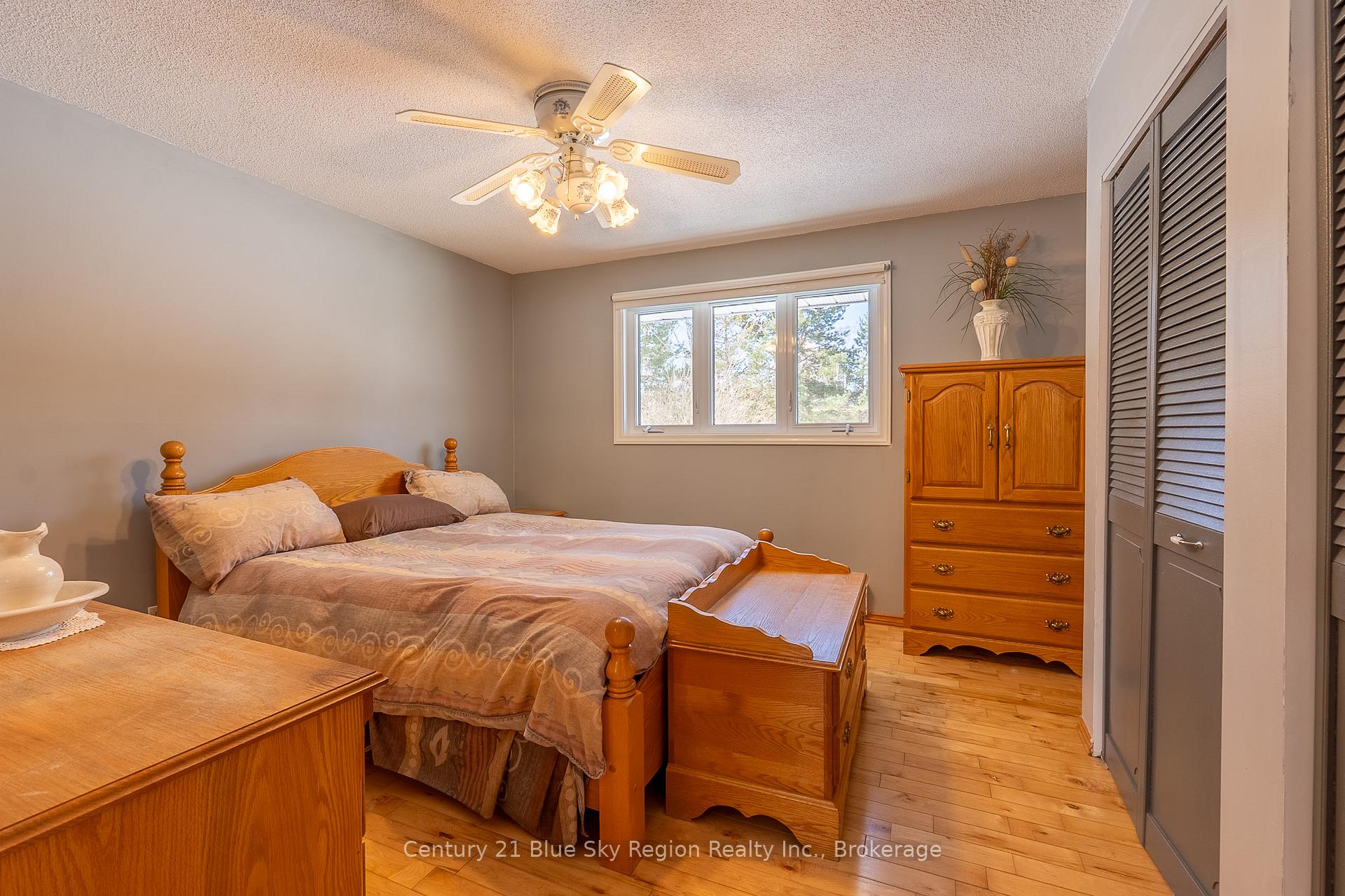 Photo 23 of 98 Meadow Drive, East Ferris, Corbeil — HOMEH