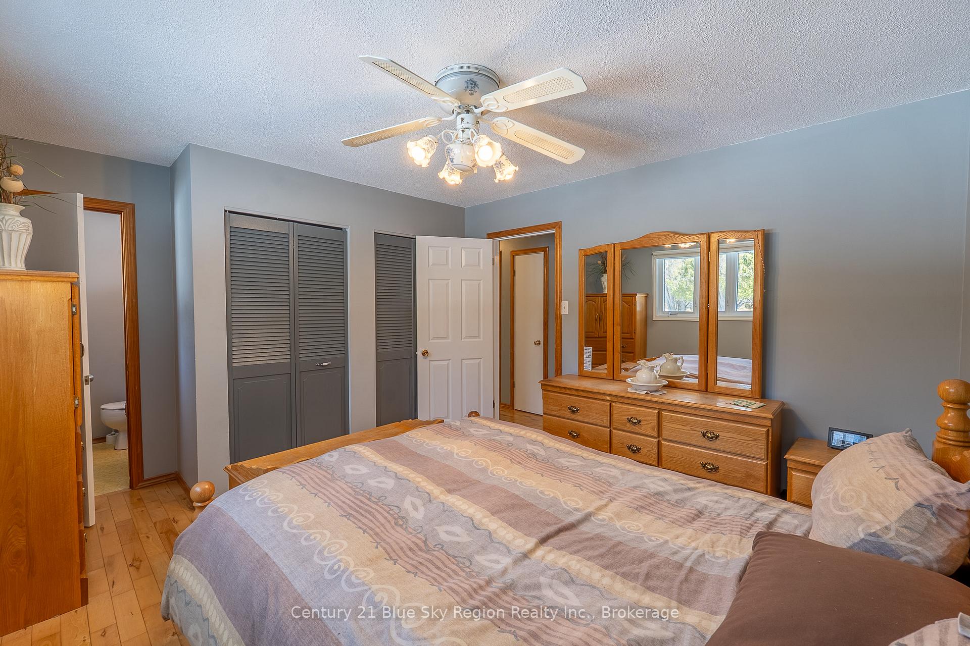 Photo 24 of 98 Meadow Drive, East Ferris, Corbeil — HOMEH