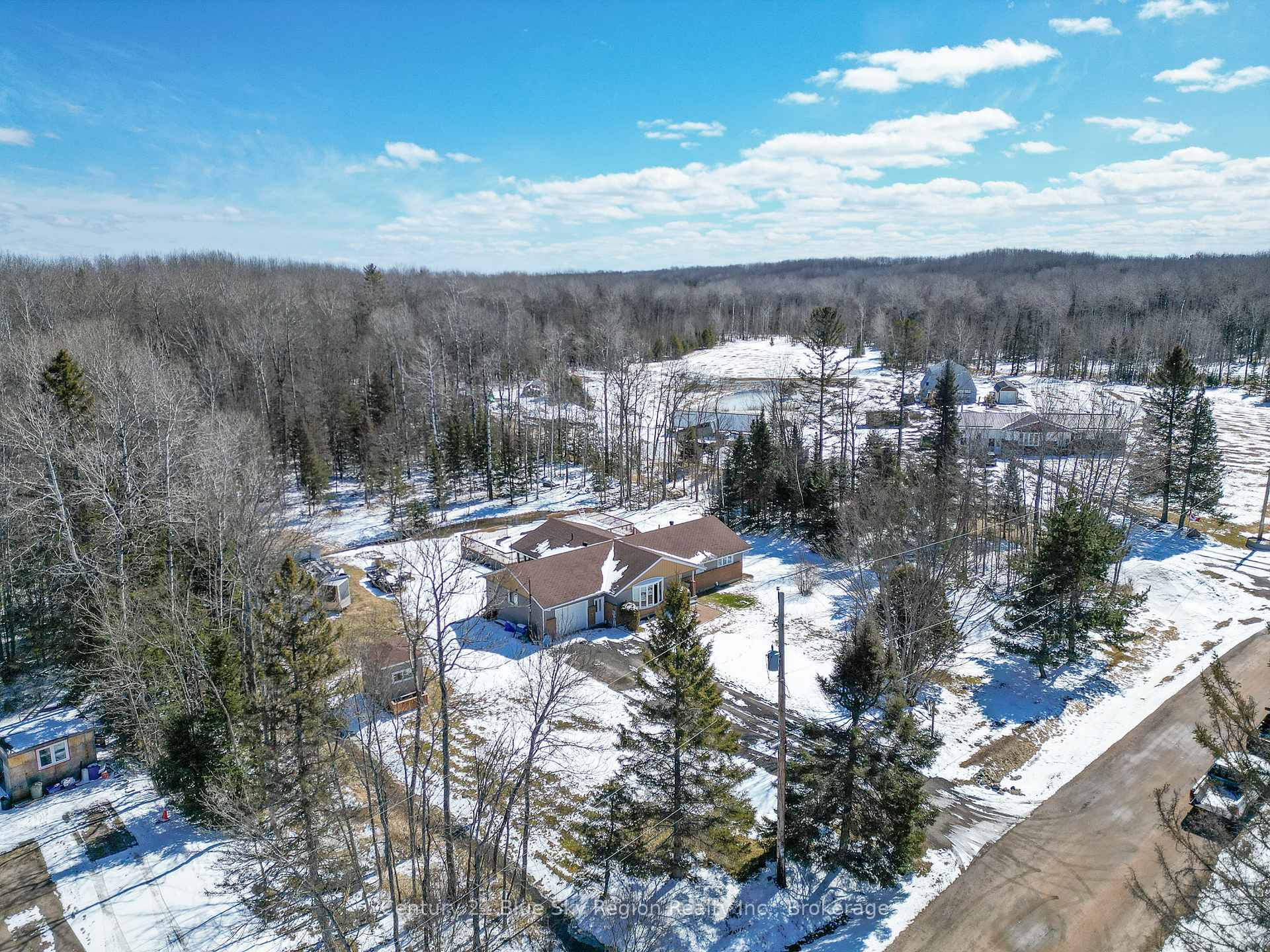 Photo 42 of 98 Meadow Drive, East Ferris, Corbeil — HOMEH