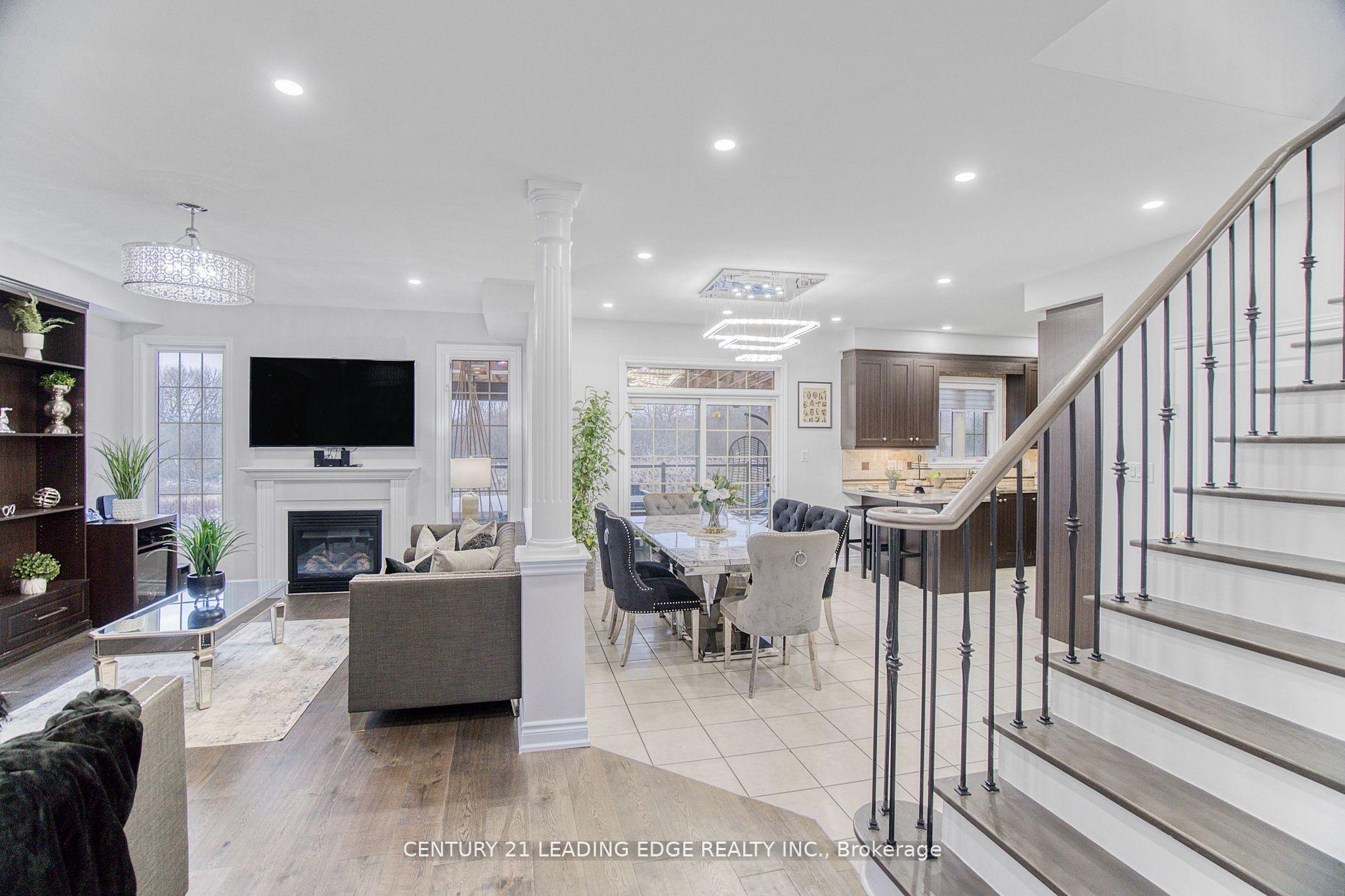 Photo 6 of 116 Bernbridge Road, Markham, Box Grove — HOMEH
