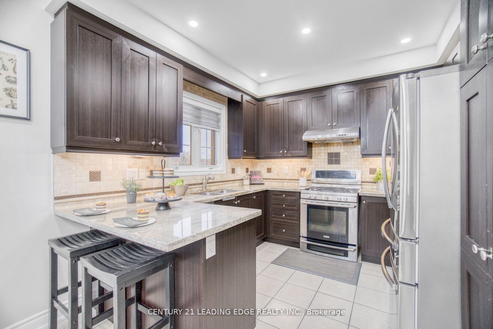 Photo 8 of 116 Bernbridge Road, Markham, Box Grove — HOMEH