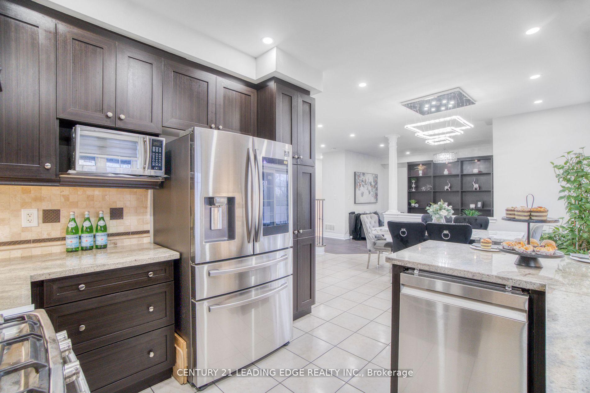 Photo 11 of 116 Bernbridge Road, Markham, Box Grove — HOMEH