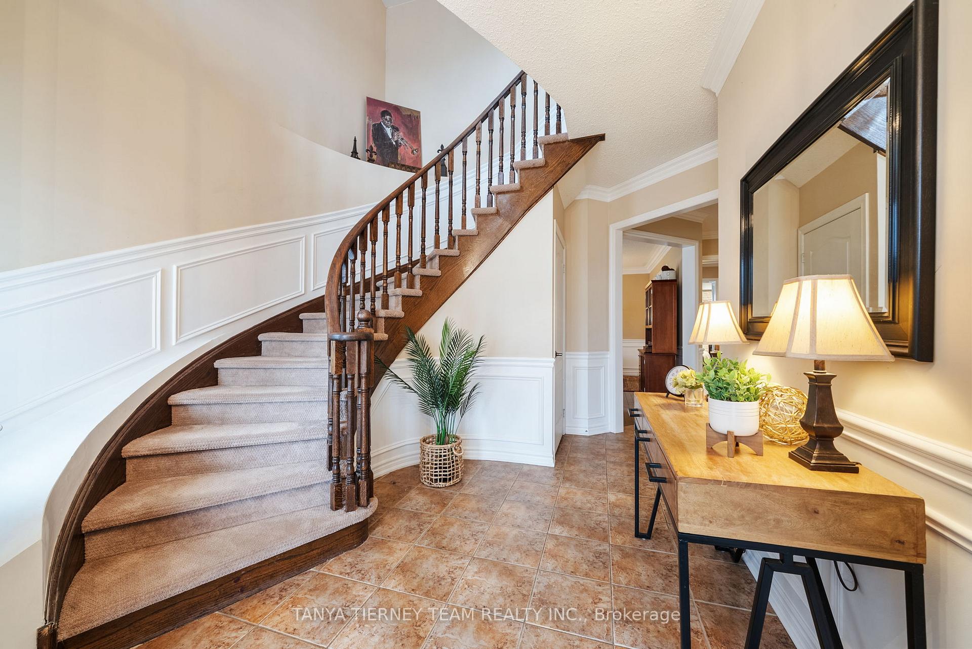 Photo 8 of 116 Cachet Boulevard, Whitby, Brooklin — HOMEH