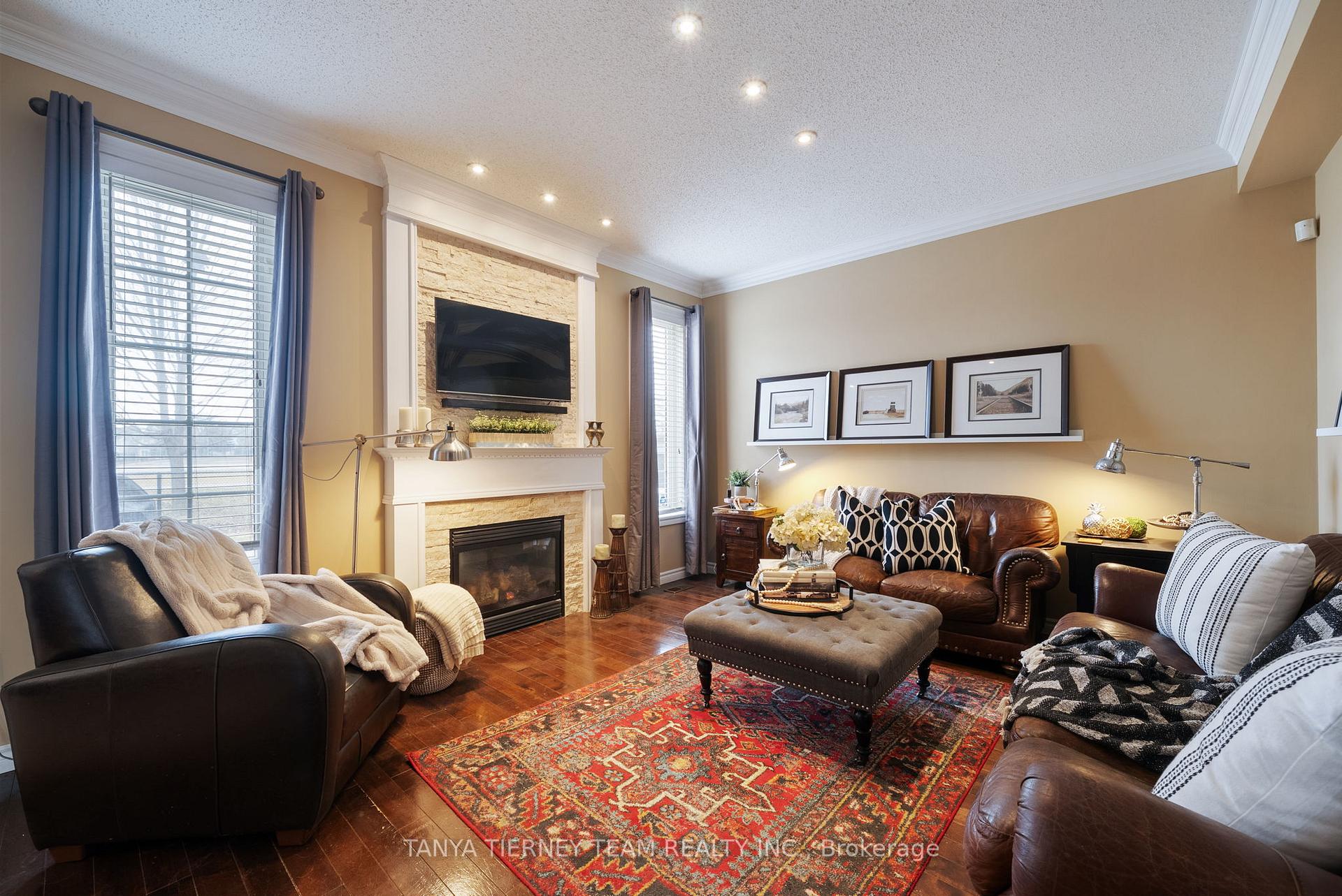 Photo 13 of 116 Cachet Boulevard, Whitby, Brooklin — HOMEH