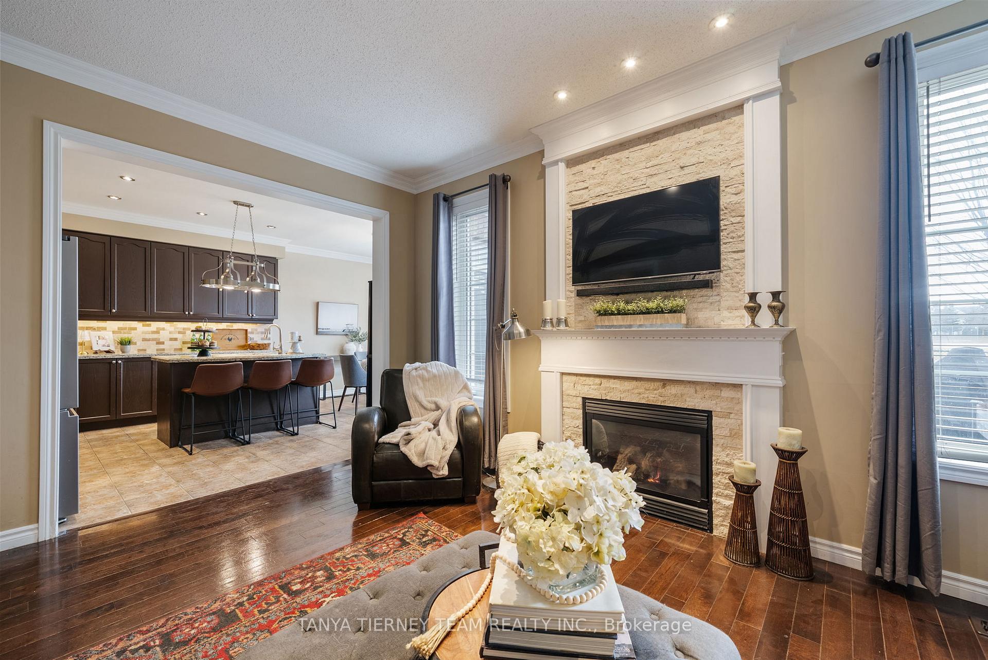 Photo 14 of 116 Cachet Boulevard, Whitby, Brooklin — HOMEH