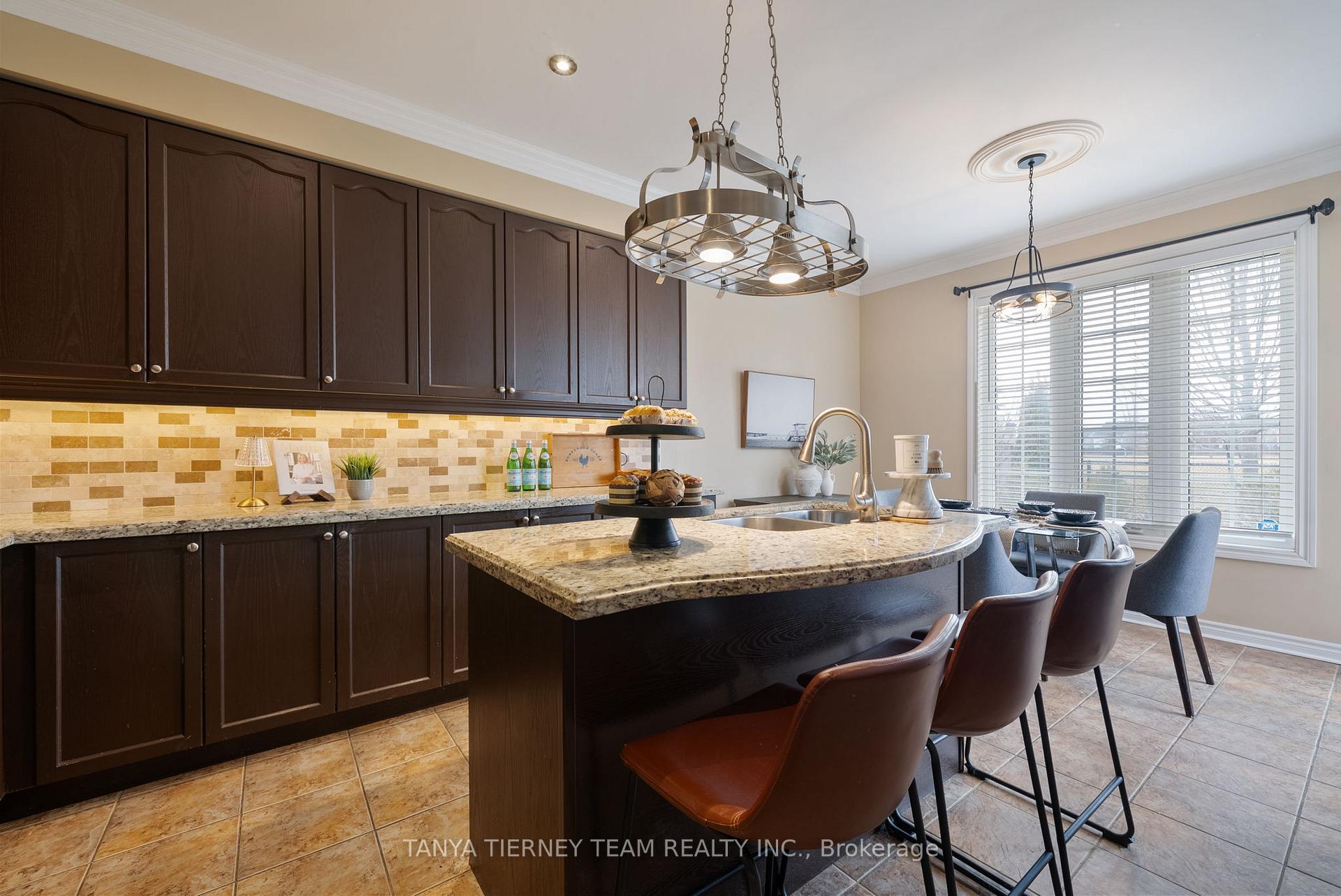 Photo 19 of 116 Cachet Boulevard, Whitby, Brooklin — HOMEH