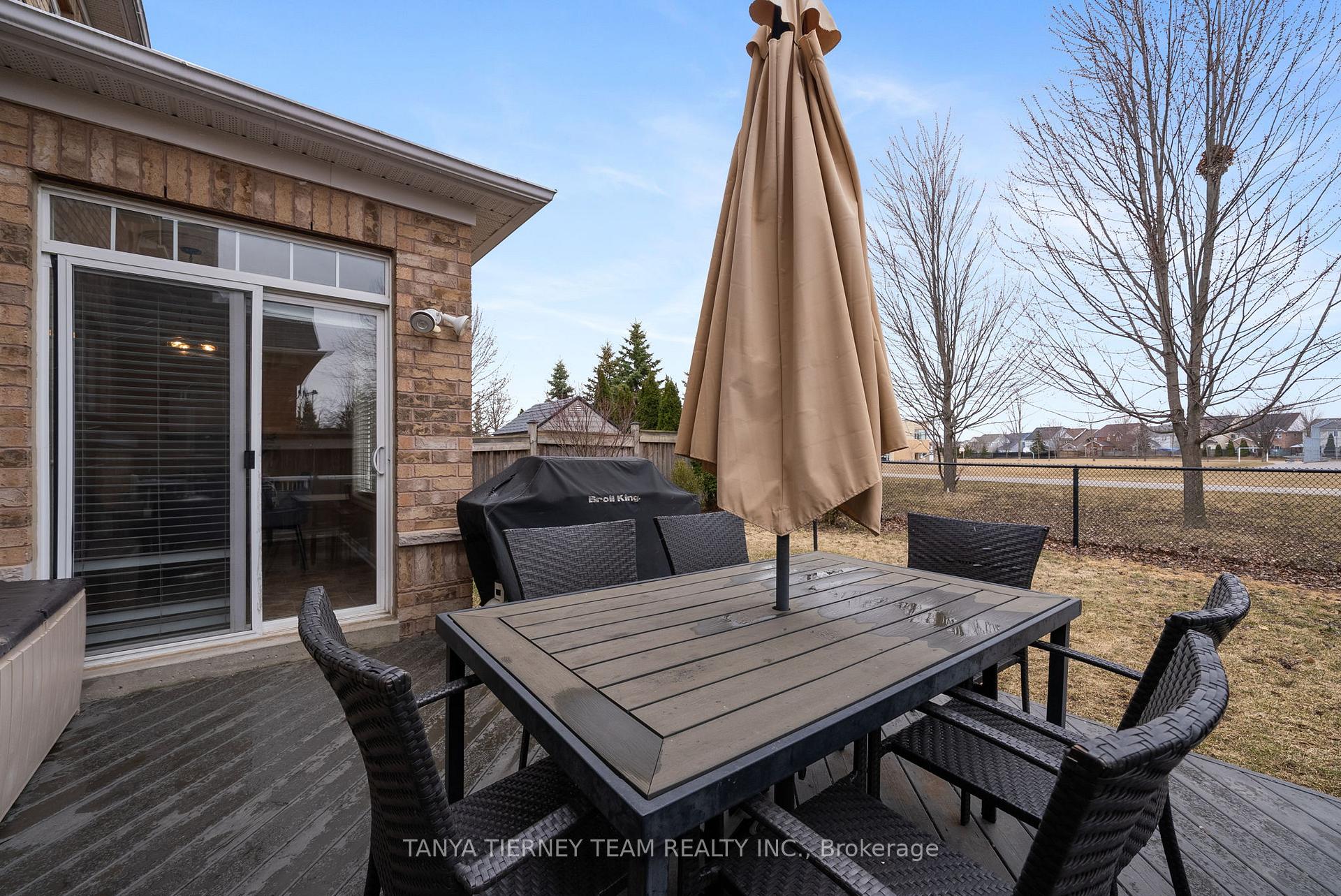 Photo 37 of 116 Cachet Boulevard, Whitby, Brooklin — HOMEH