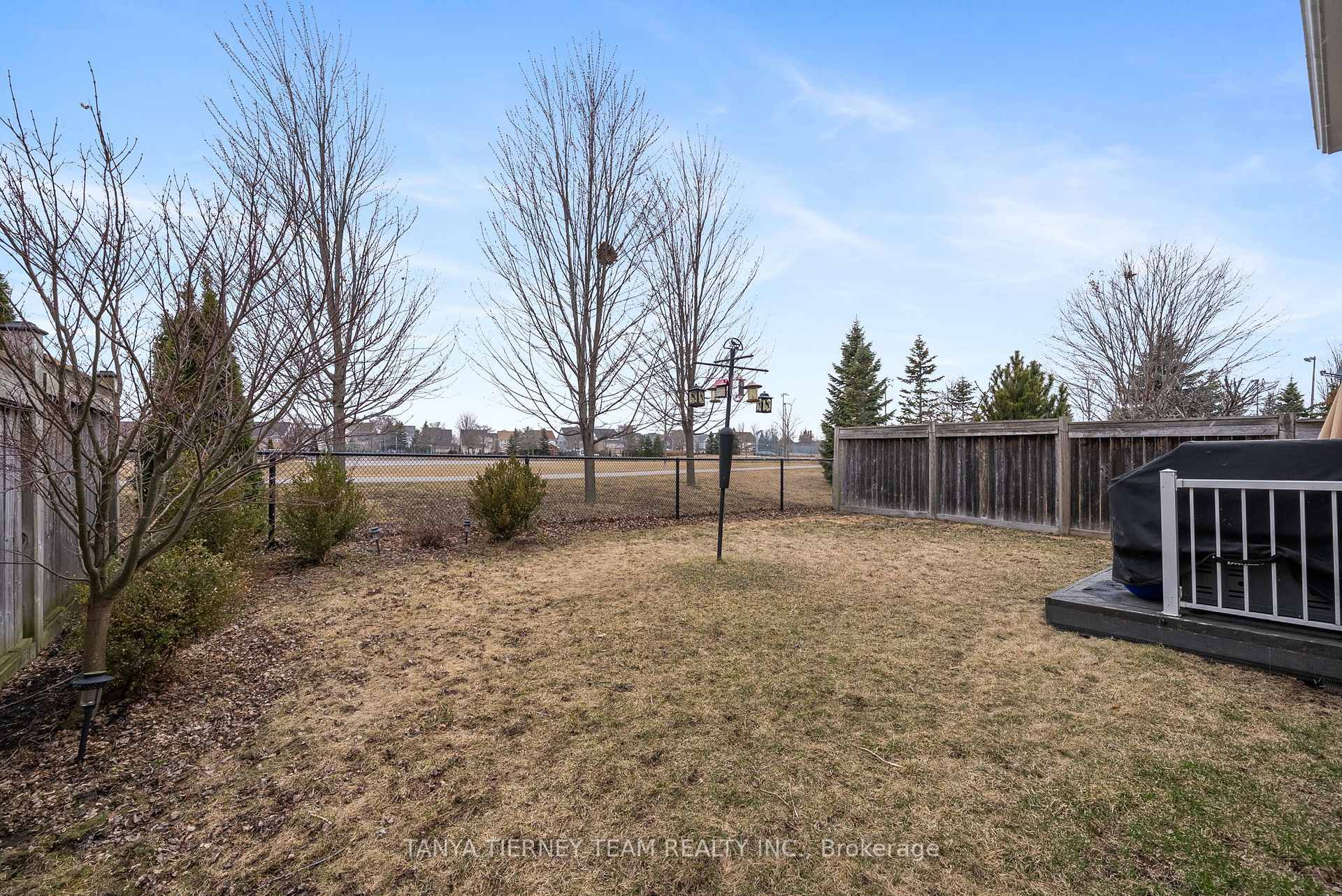 Photo 43 of 116 Cachet Boulevard, Whitby, Brooklin — HOMEH