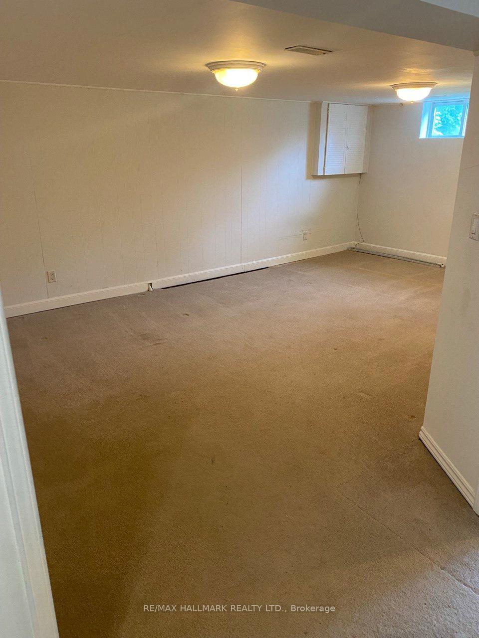 Photo 10 of 68 Child Drive N, Aurora, Aurora Highlands — HOMEH