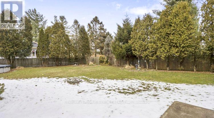 Photo 3 of 1170 Centre Avenue NE, LaSalle — HOMEH