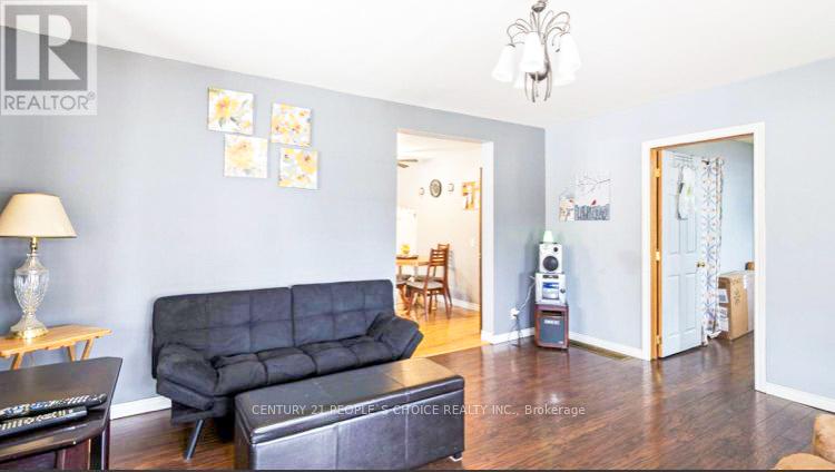 Photo 18 of 1170 Centre Avenue NE, LaSalle — HOMEH