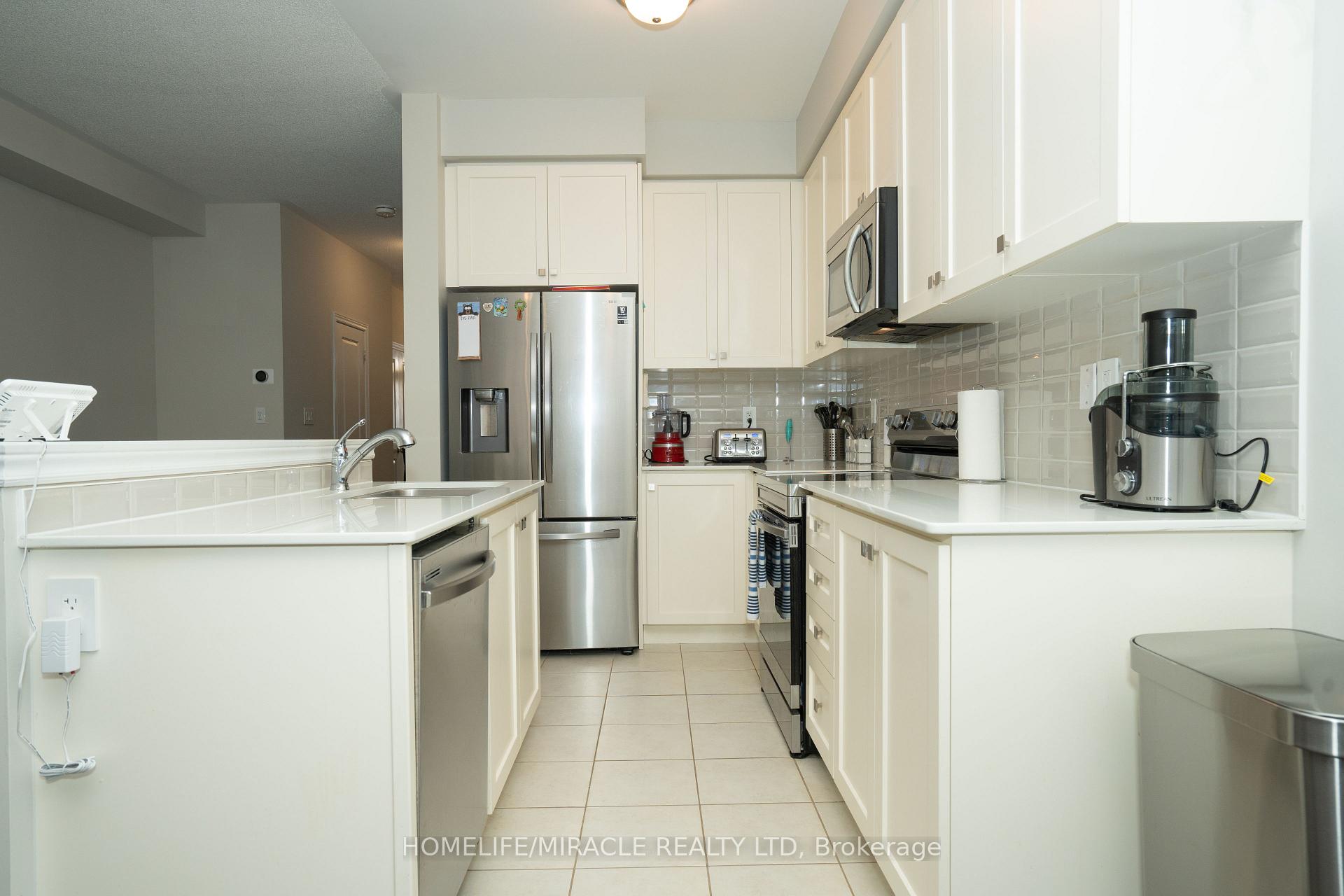 Photo 8 of 83 Finegan Circle, Brampton, Northwest Brampton — HOMEH