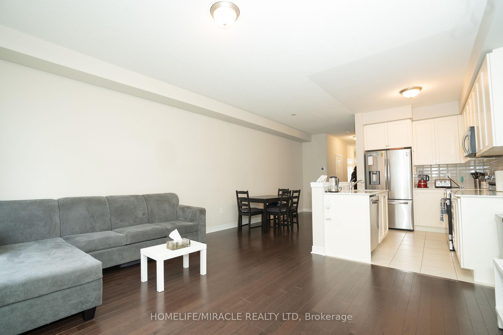 Photo 3 of 83 Finegan Circle, Brampton, Northwest Brampton — HOMEH