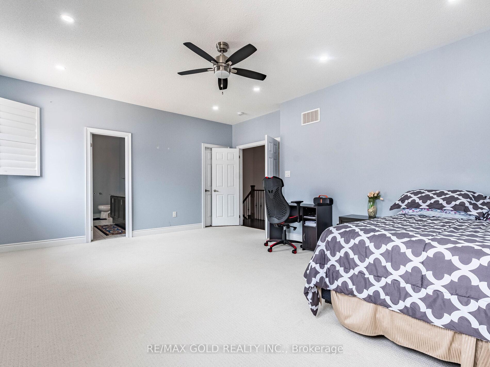 Photo 11 of 12 Jaypeak Road, Brampton, Toronto Gore Rural Estate — HOMEH