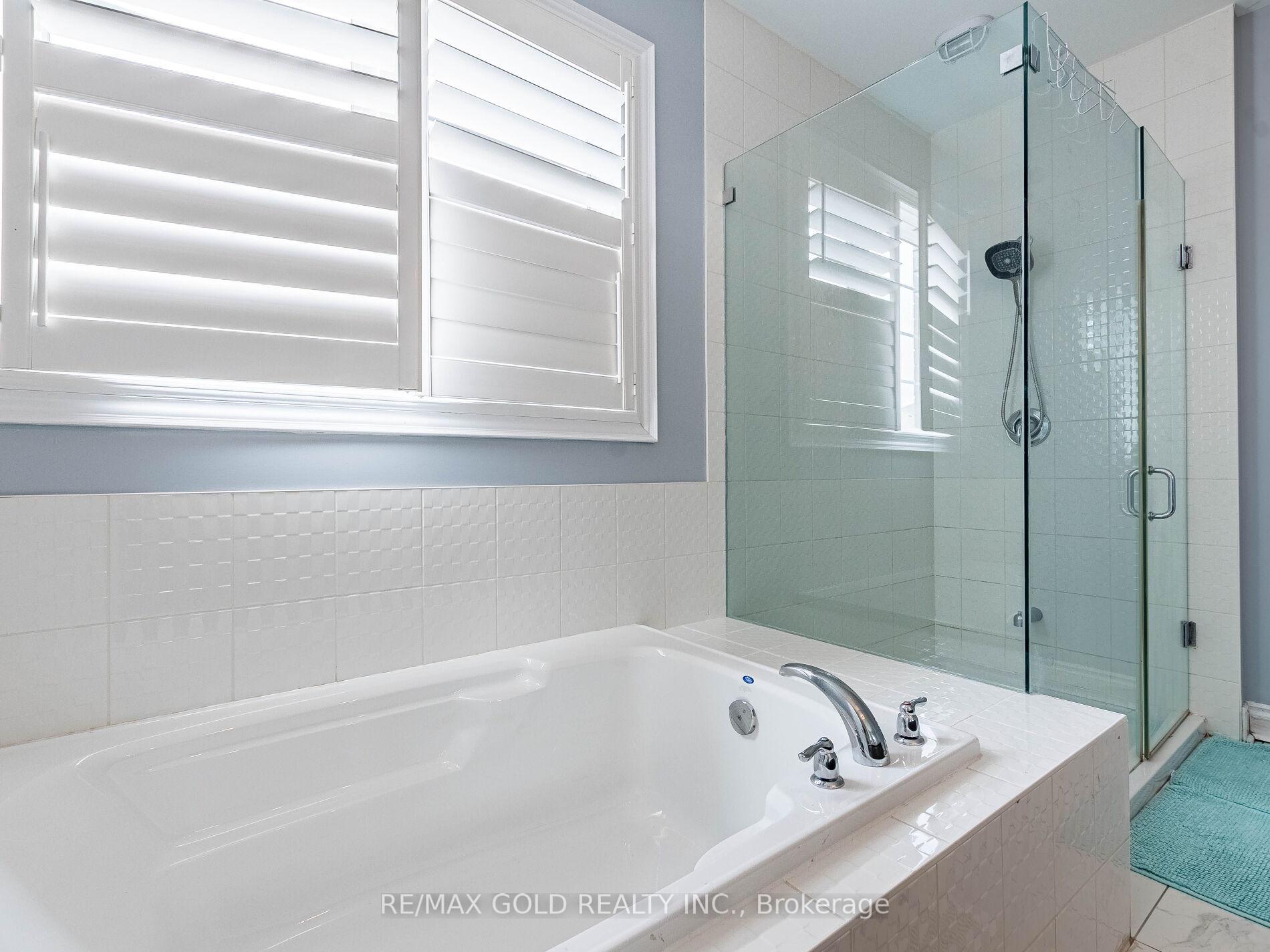 Photo 13 of 12 Jaypeak Road, Brampton, Toronto Gore Rural Estate — HOMEH