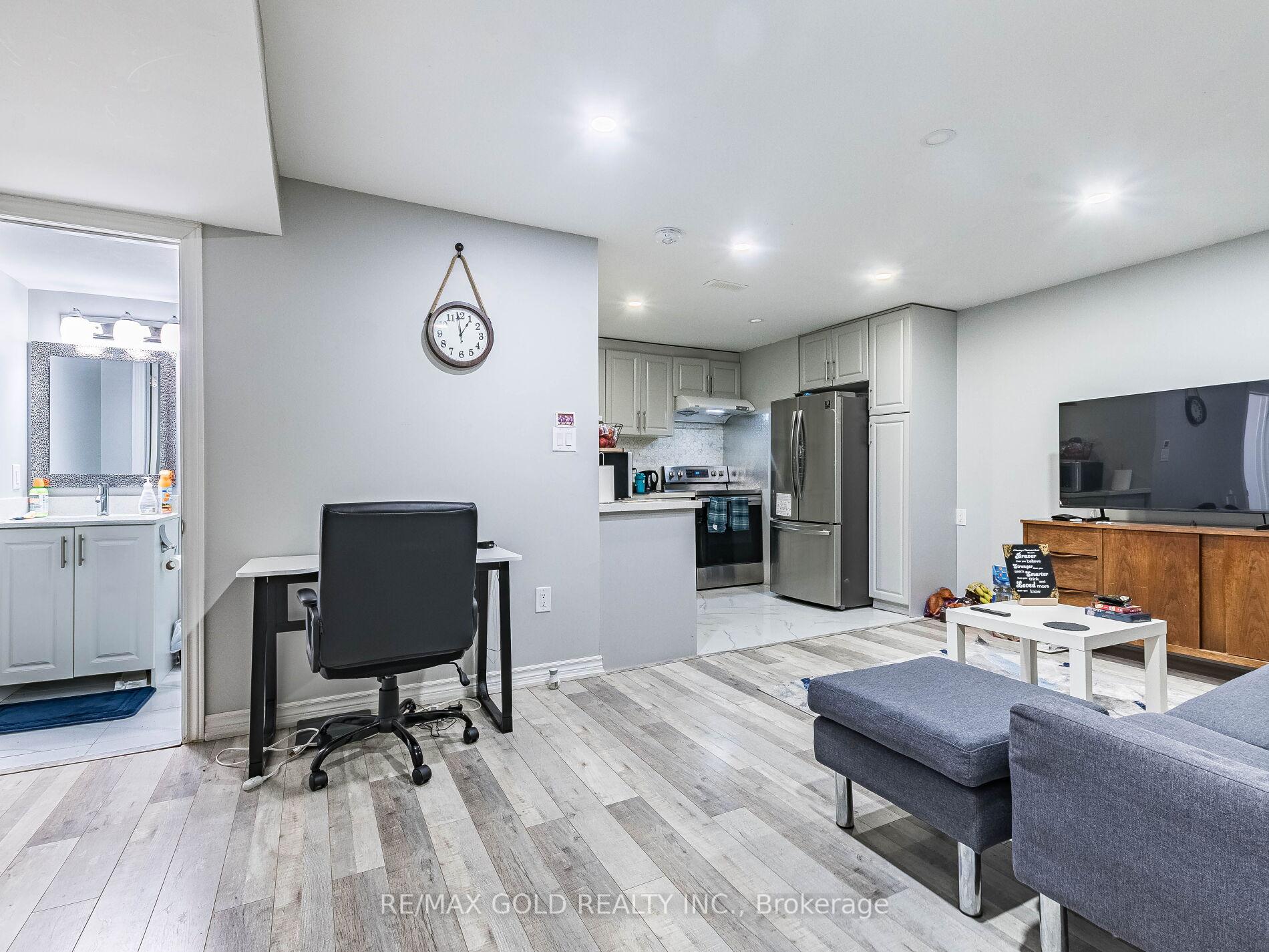 Photo 28 of 12 Jaypeak Road, Brampton, Toronto Gore Rural Estate — HOMEH