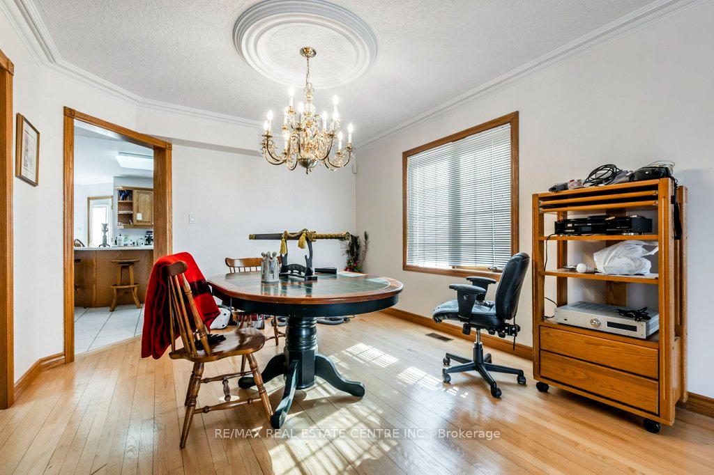 Photo 4 of 401 Forestlawn Road, Waterloo — HOMEH