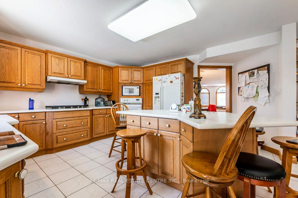 Photo 5 of 401 Forestlawn Road, Waterloo — HOMEH