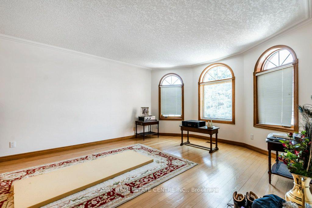Photo 6 of 401 Forestlawn Road, Waterloo — HOMEH