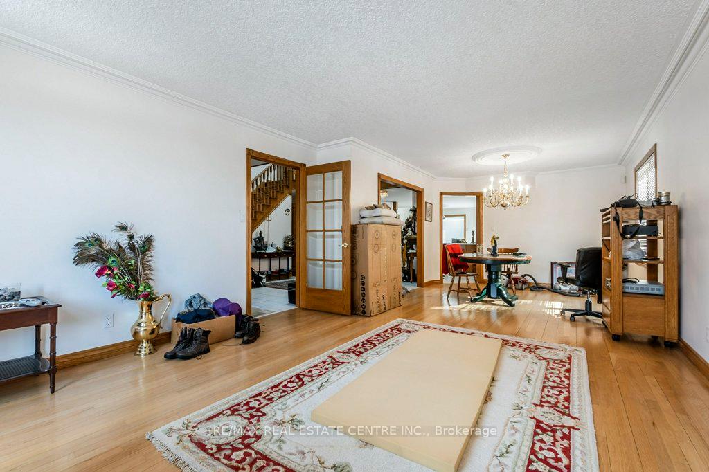 Photo 7 of 401 Forestlawn Road, Waterloo — HOMEH
