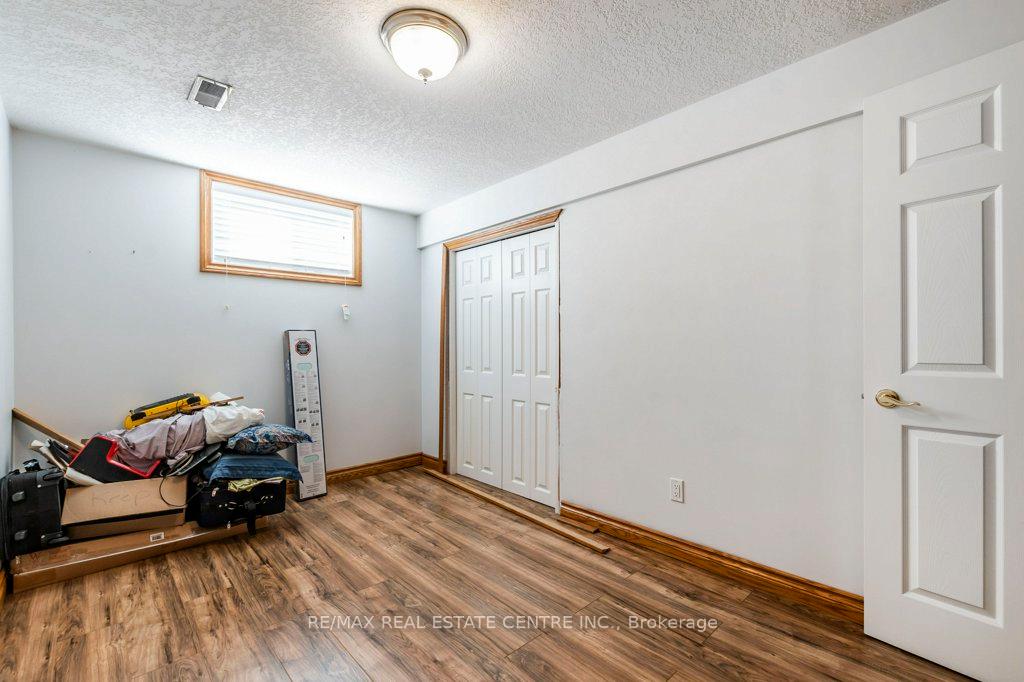 Photo 23 of 401 Forestlawn Road, Waterloo — HOMEH