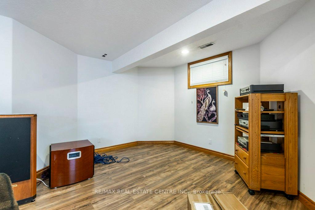 Photo 27 of 401 Forestlawn Road, Waterloo — HOMEH