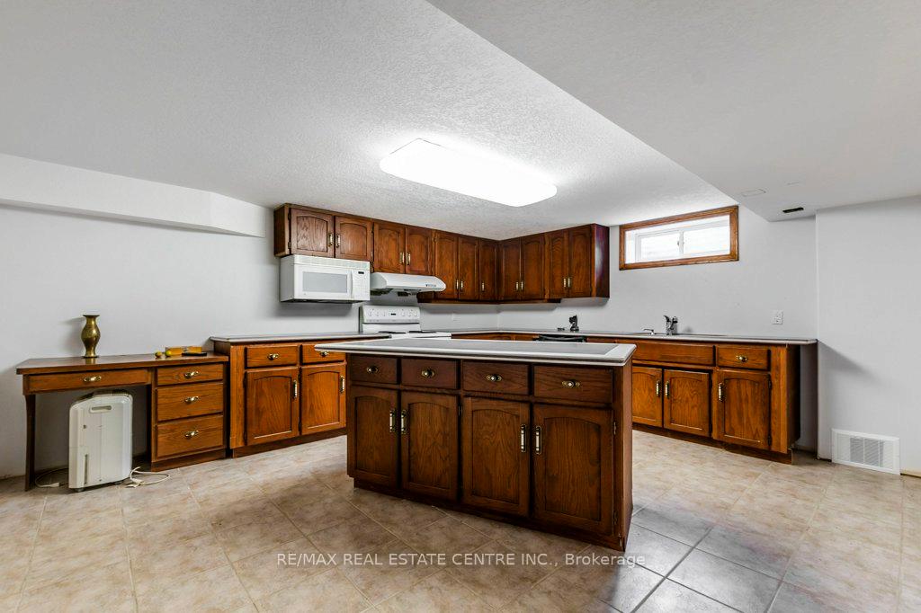 Photo 30 of 401 Forestlawn Road, Waterloo — HOMEH