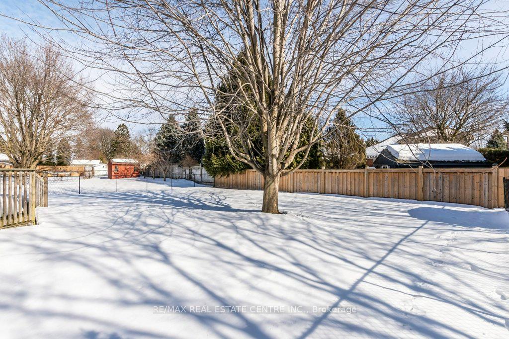 Photo 37 of 401 Forestlawn Road, Waterloo — HOMEH