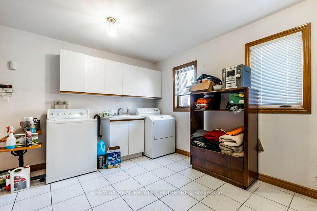 Photo 42 of 401 Forestlawn Road, Waterloo — HOMEH