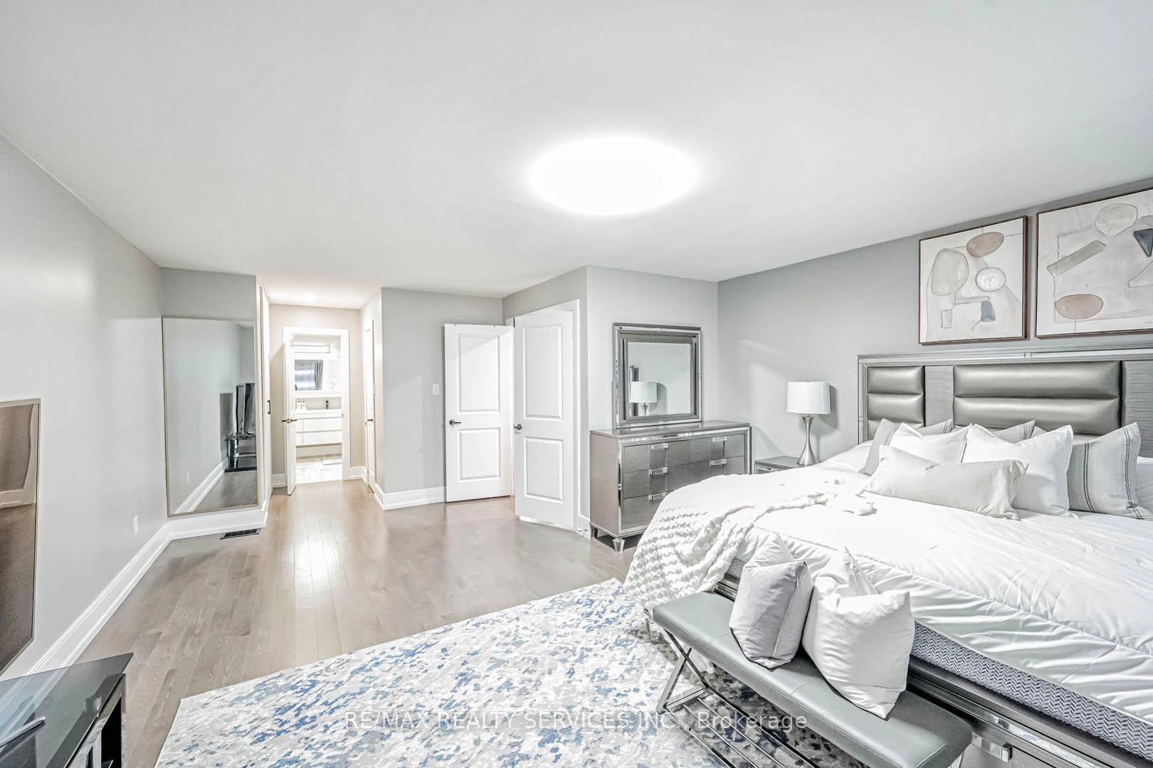Photo 16 of 2 Ebby Avenue, Brampton, Heart Lake West — HOMEH