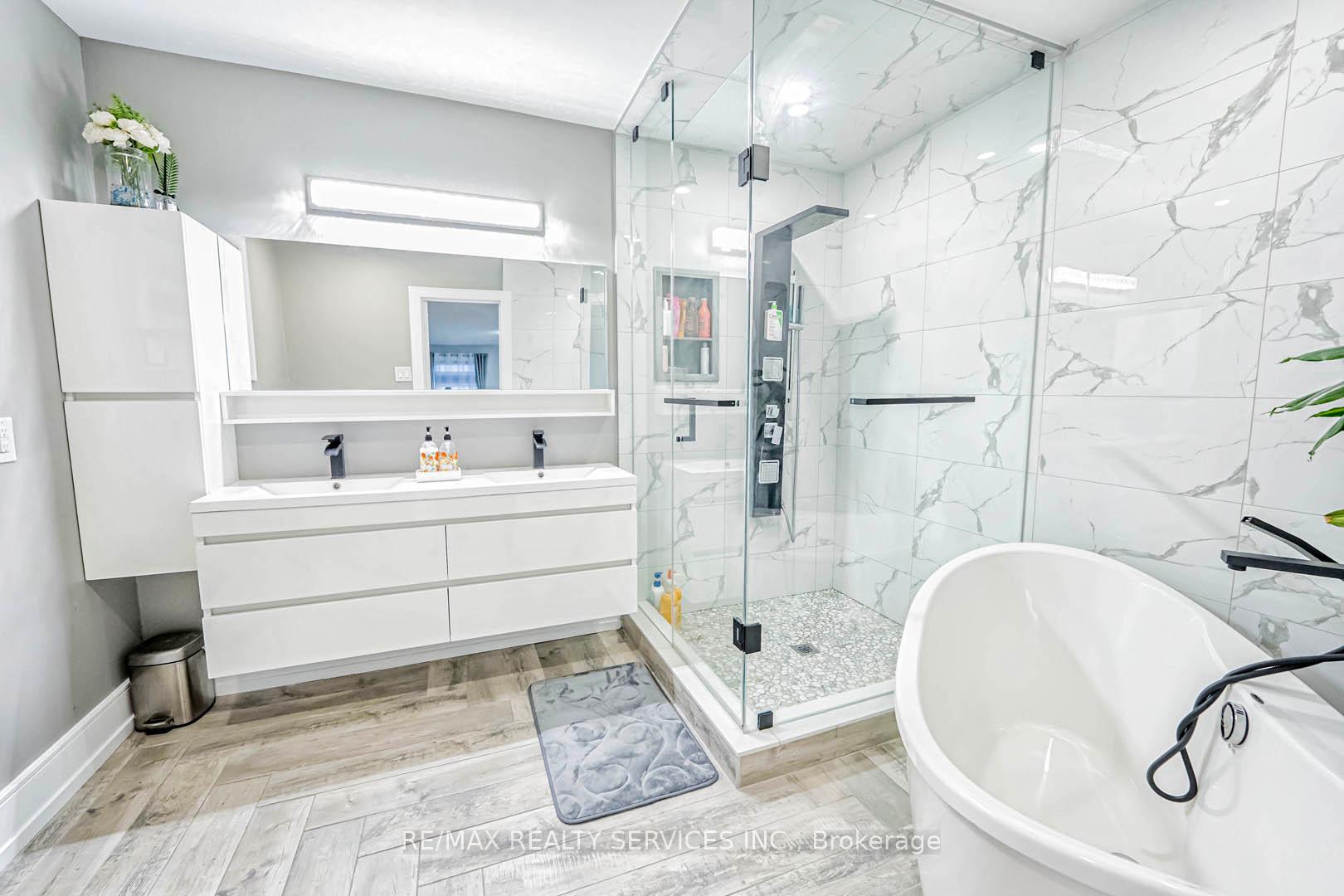 Photo 18 of 2 Ebby Avenue, Brampton, Heart Lake West — HOMEH