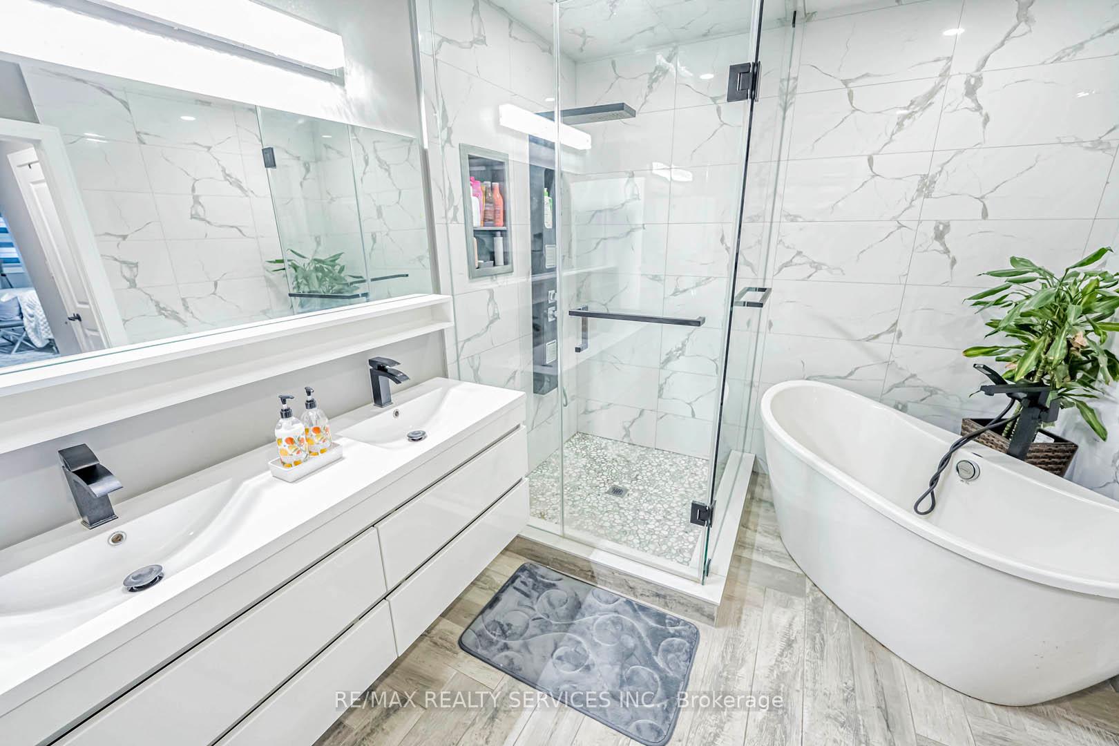 Photo 21 of 2 Ebby Avenue, Brampton, Heart Lake West — HOMEH