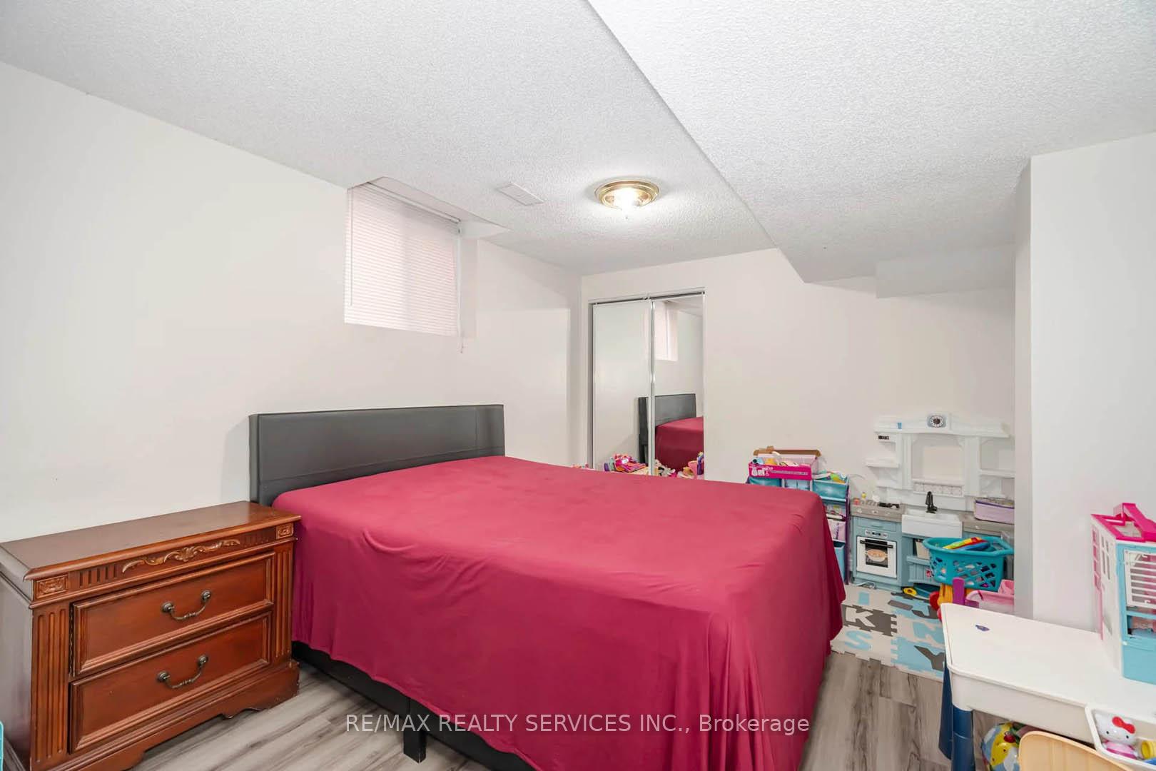 Photo 29 of 2 Ebby Avenue, Brampton, Heart Lake West — HOMEH