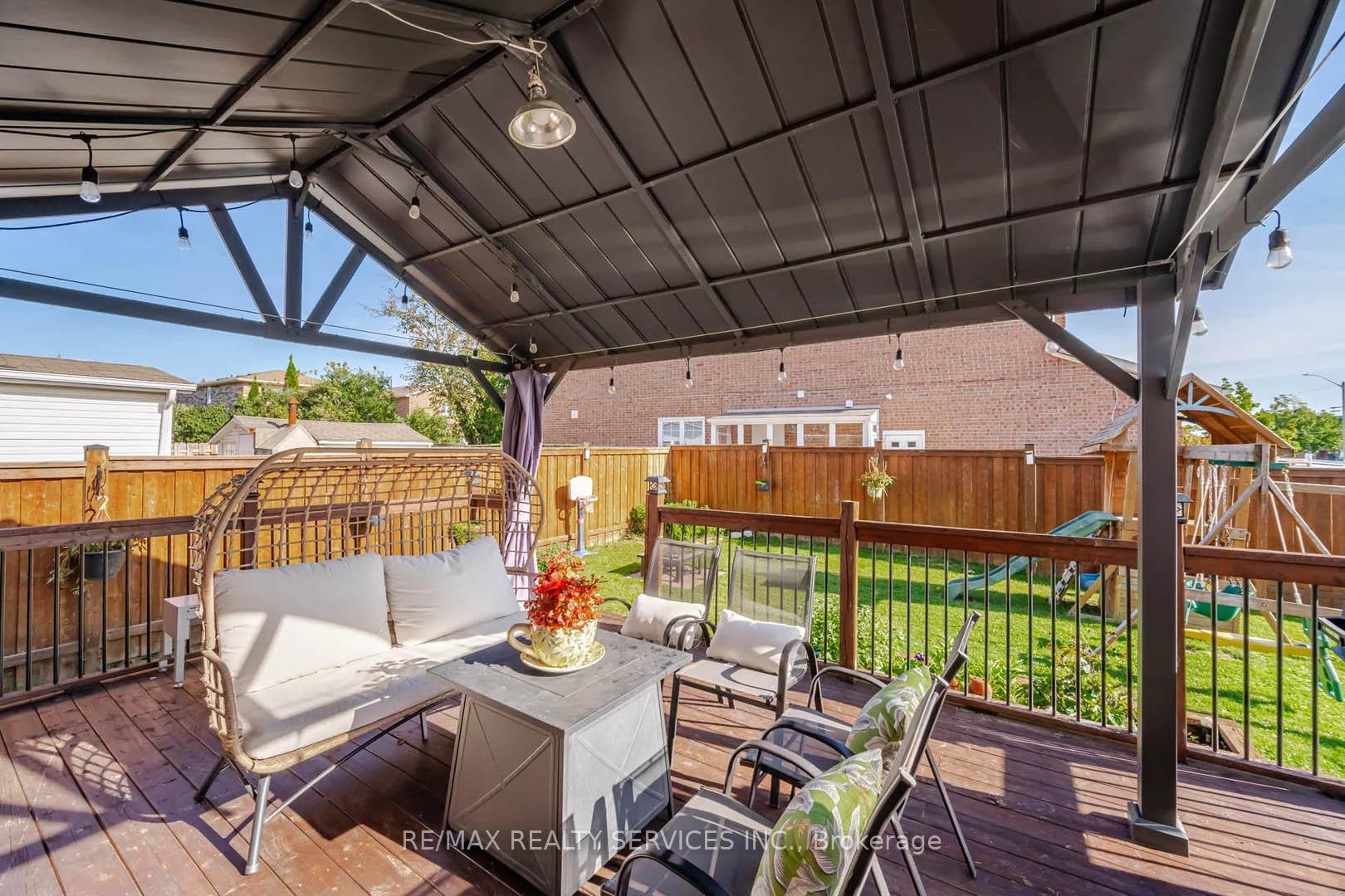 Photo 33 of 2 Ebby Avenue, Brampton, Heart Lake West — HOMEH