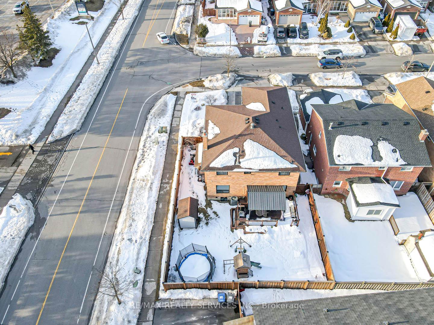 Photo 39 of 2 Ebby Avenue, Brampton, Heart Lake West — HOMEH