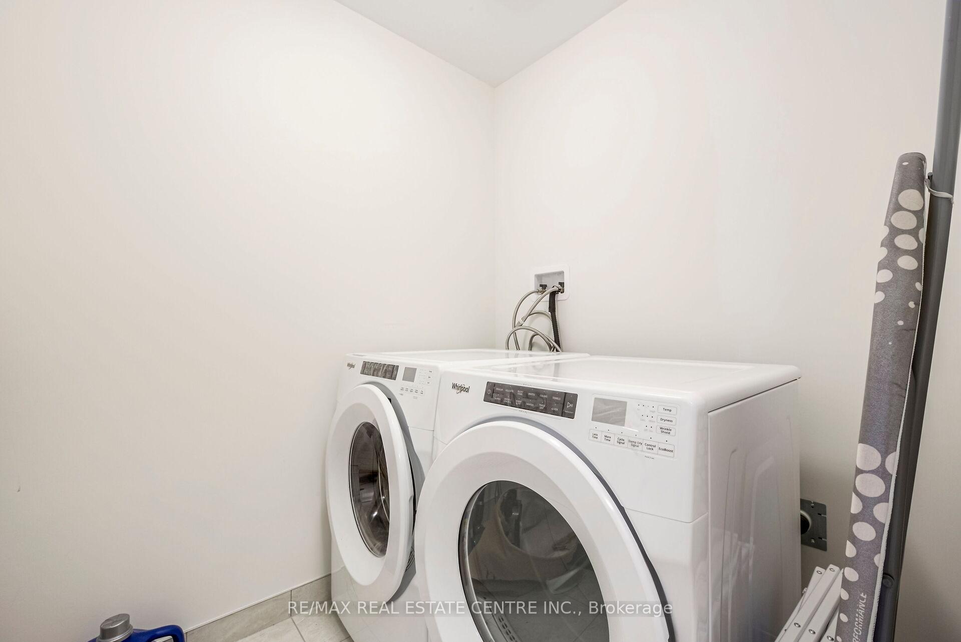 Photo 29 of 106 Air Dancer Crescent, Oshawa, Windfields — HOMEH