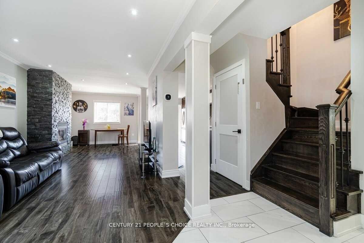 Photo 6 of 69 Cedarwood Crescent, Brampton, Brampton West — HOMEH