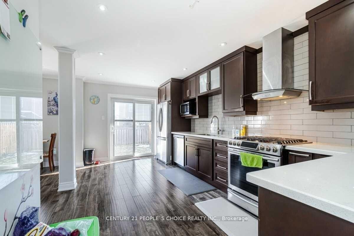 Photo 10 of 69 Cedarwood Crescent, Brampton, Brampton West — HOMEH