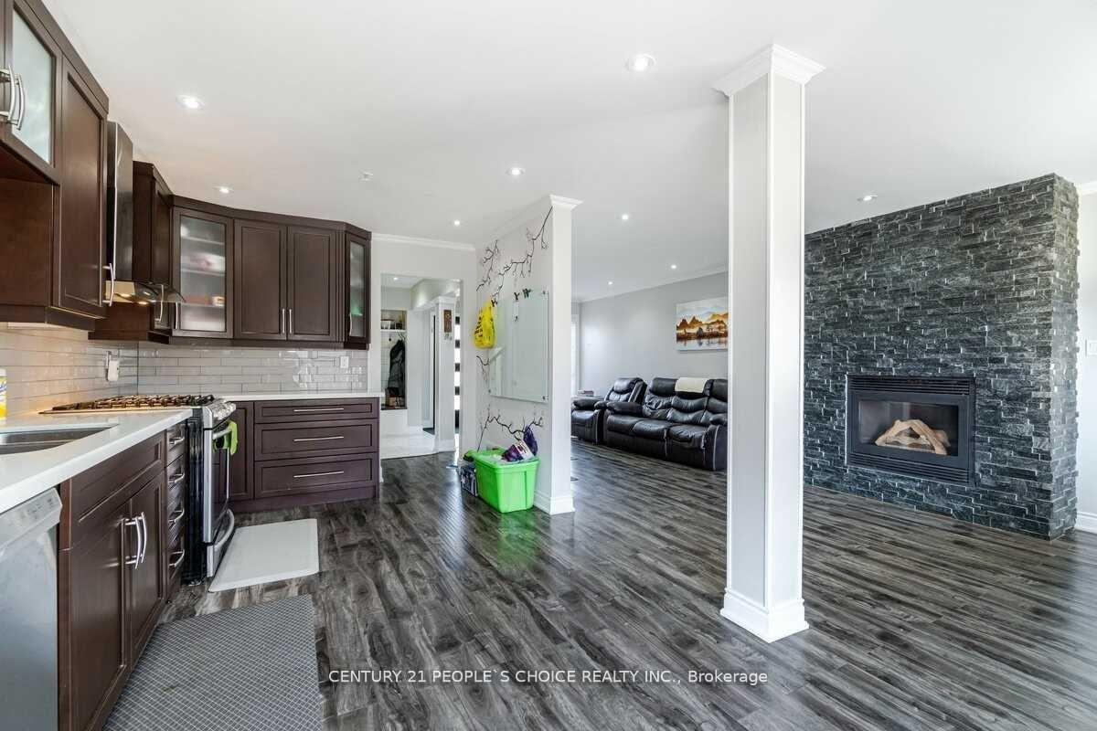 Photo 14 of 69 Cedarwood Crescent, Brampton, Brampton West — HOMEH