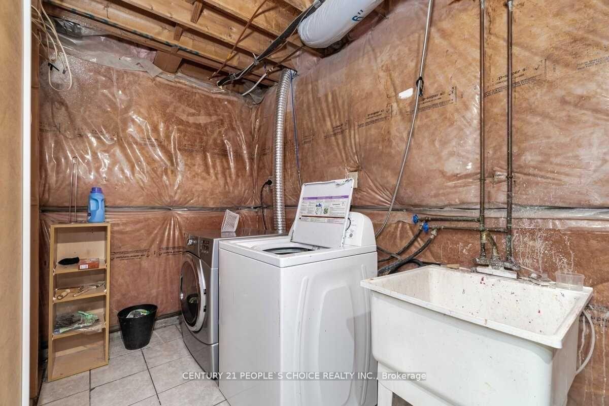 Photo 31 of 69 Cedarwood Crescent, Brampton, Brampton West — HOMEH
