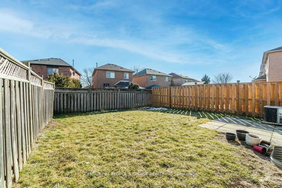 Photo 34 of 69 Cedarwood Crescent, Brampton, Brampton West — HOMEH