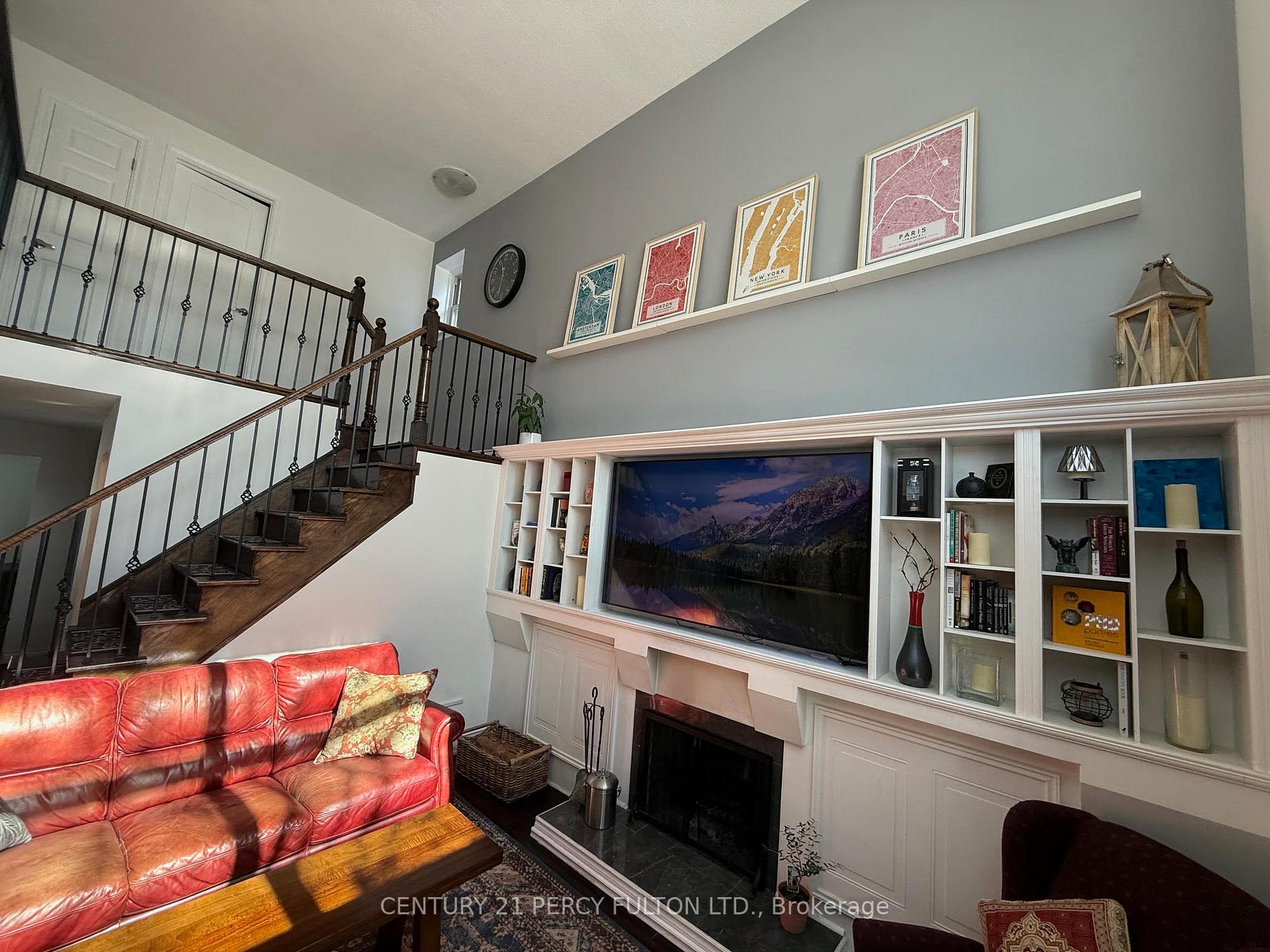 Photo 3 of 1930 Parkside Drive, Pickering, Amberlea — HOMEH