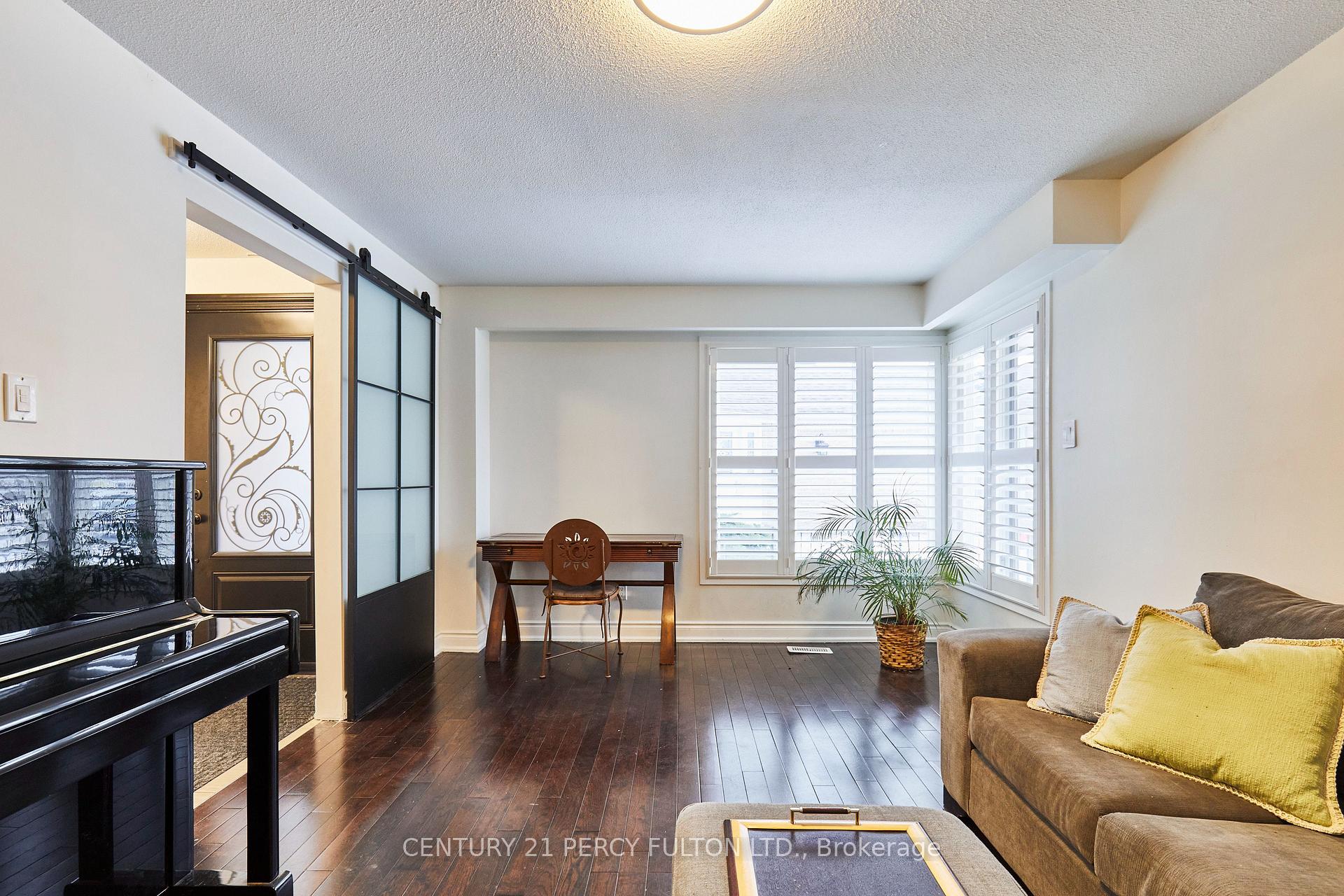 Photo 6 of 1930 Parkside Drive, Pickering, Amberlea — HOMEH