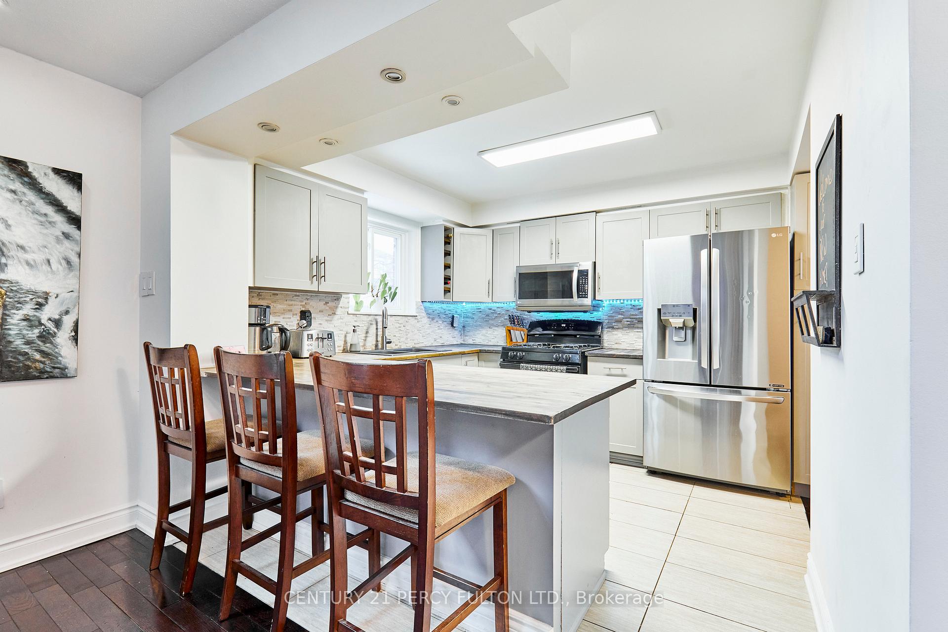 Photo 16 of 1930 Parkside Drive, Pickering, Amberlea — HOMEH