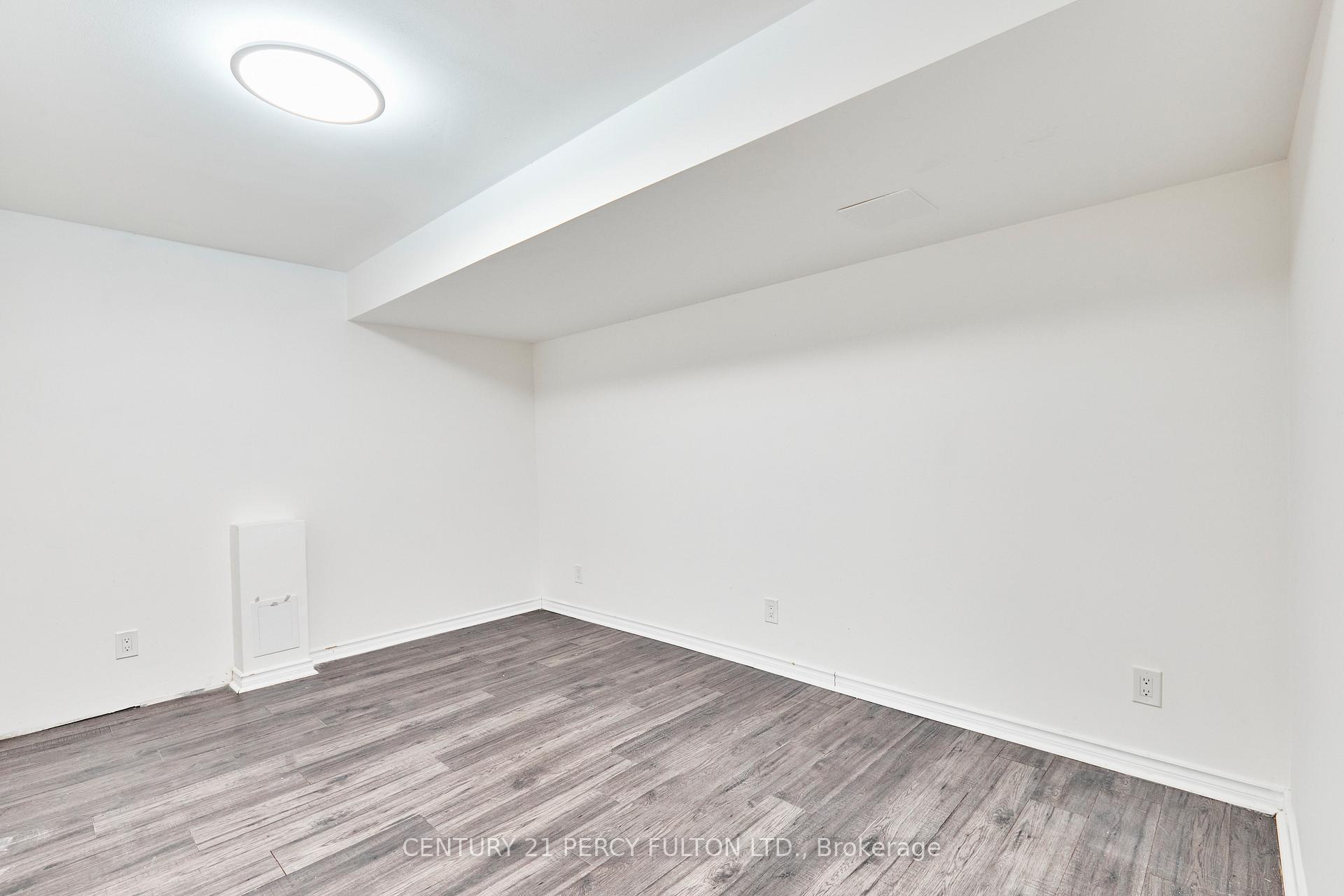 Photo 20 of 1930 Parkside Drive, Pickering, Amberlea — HOMEH