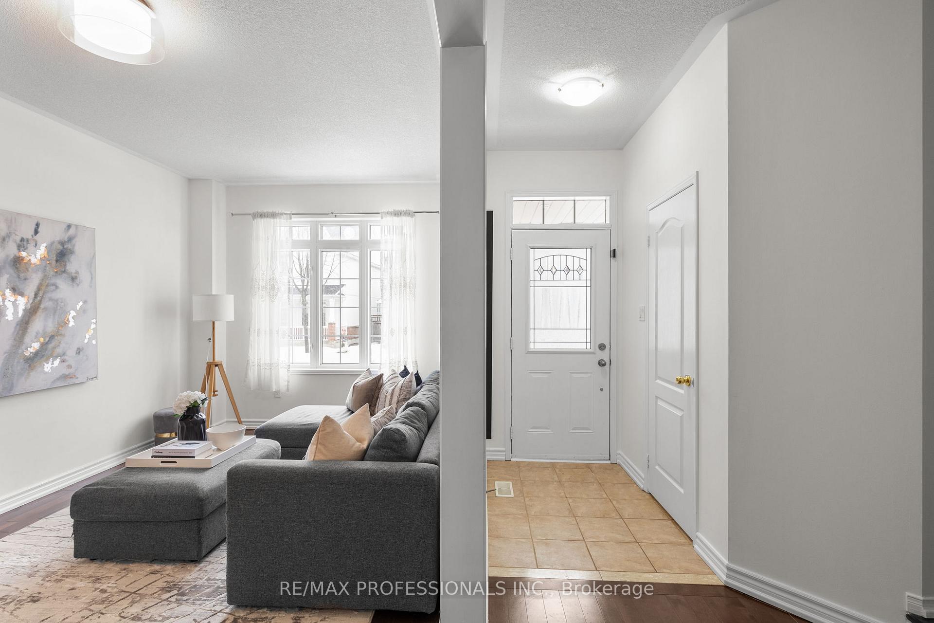 Photo 4 of 24 Foxton Road, Markham, Cornell — HOMEH