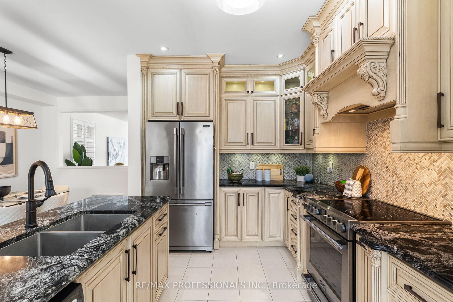 Photo 22 of 24 Foxton Road, Markham, Cornell — HOMEH