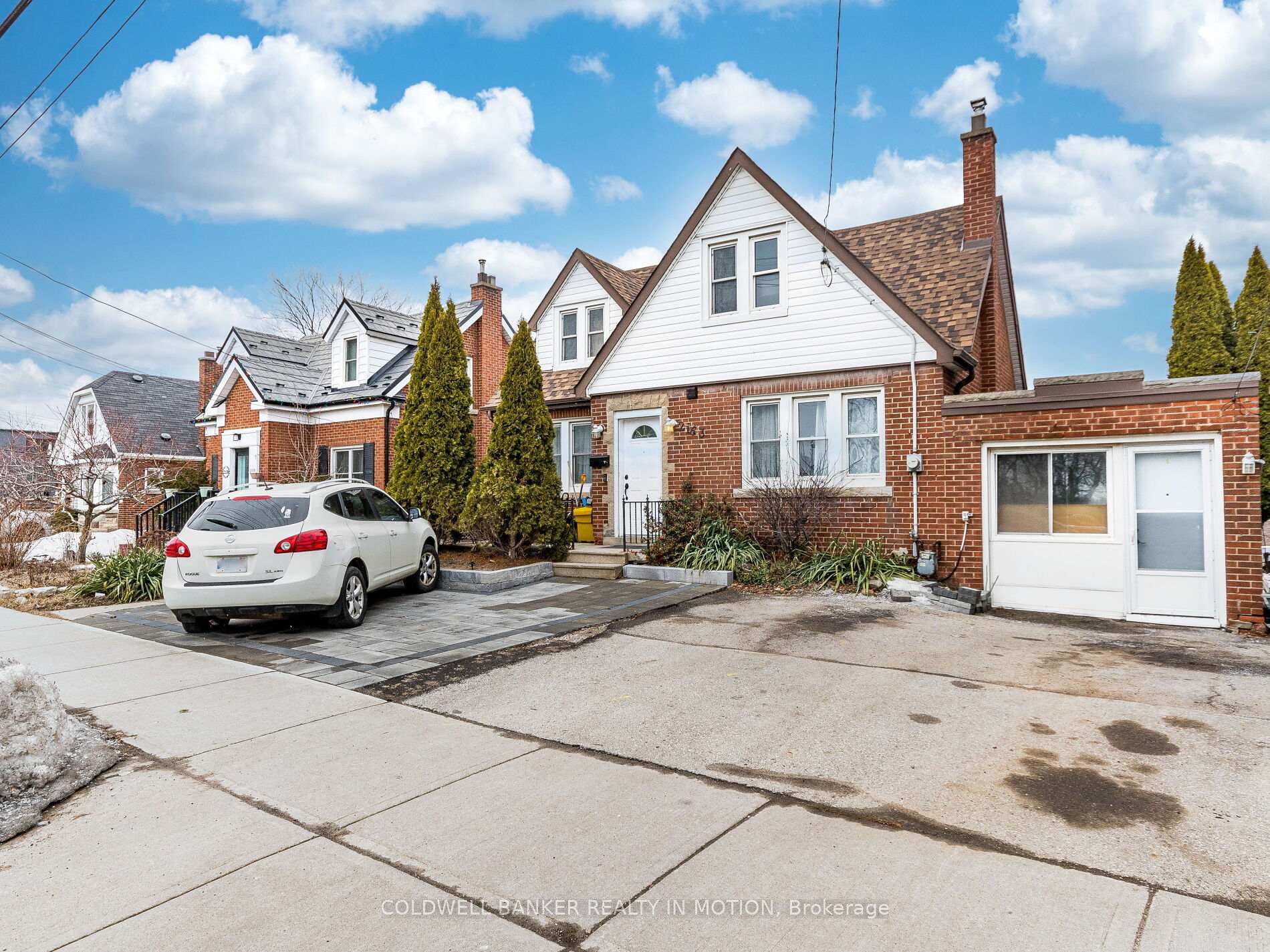 Photo 1 of 2163 King Street E, Hamilton, Glenview — HOMEH