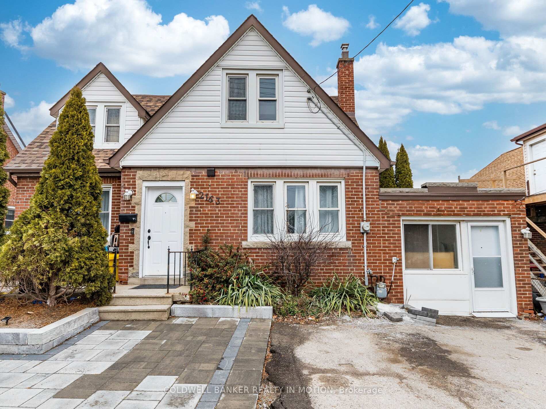Photo 4 of 2163 King Street E, Hamilton, Glenview — HOMEH
